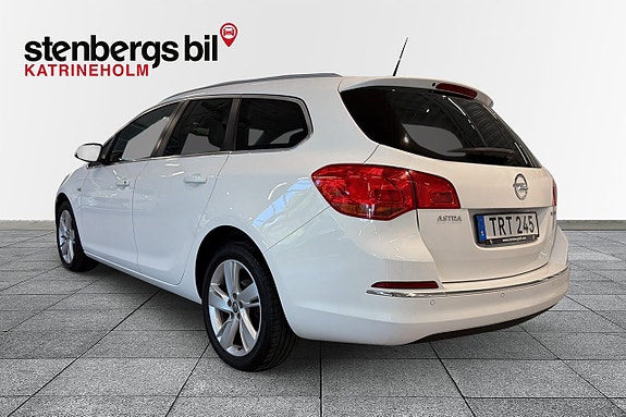 Opel Astra 2 of 5