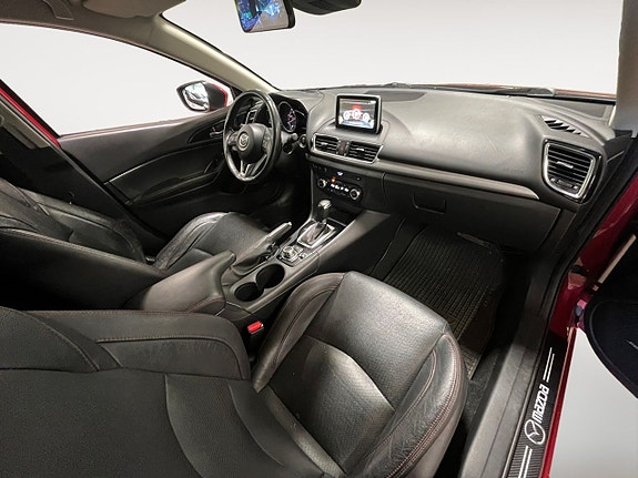 Mazda 3 14 of 26