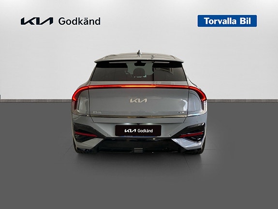 Kia EV6 5 of 18