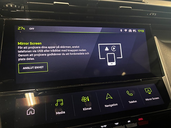 Peugeot 308 SW 15 of 19