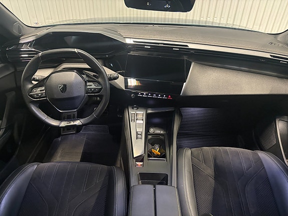 Peugeot 308 SW 7 of 19