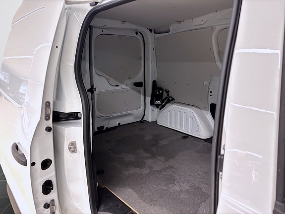 Renault Express 7 of 11
