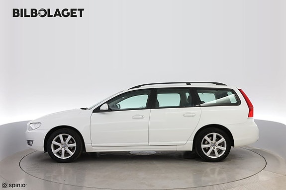 Volvo V70 2 of 5