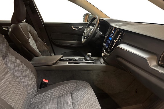 Volvo XC60 10 of 14