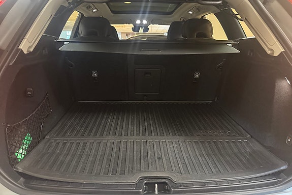 Volvo XC60 13 of 14