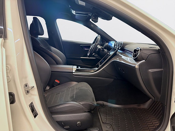 Mercedes-Benz C300 e 14 of 20