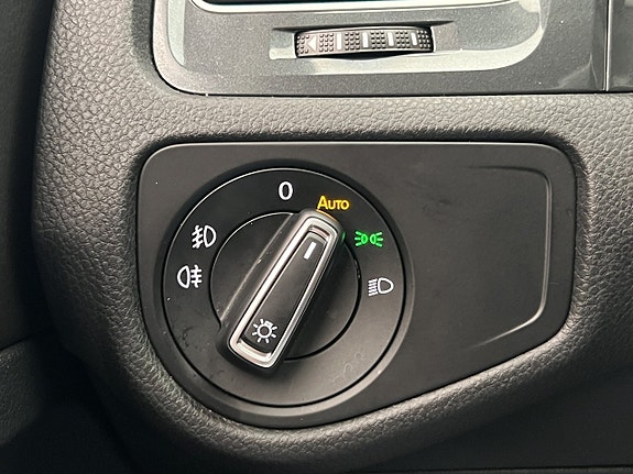 Volkswagen Golf Alltrack 23 of 28