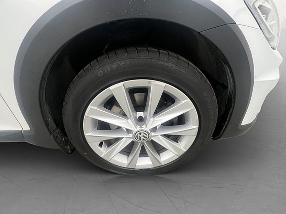Volkswagen Golf Alltrack 28 of 28