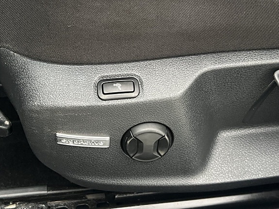 Volkswagen Golf Alltrack 24 of 28