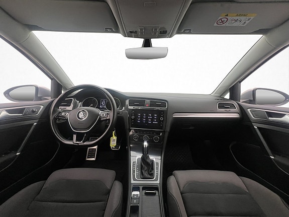 Volkswagen Golf Alltrack 15 of 28