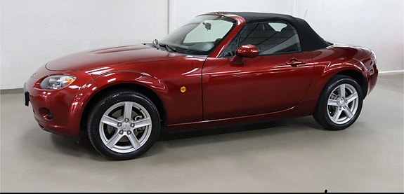 Mazda MX-5 2 of 5