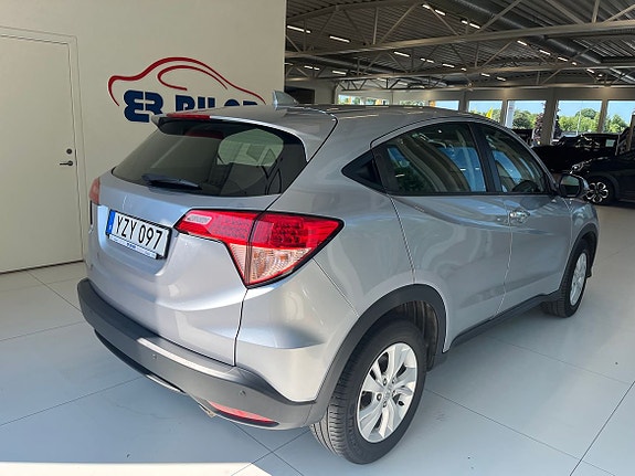 Honda HR-V 3 of 5