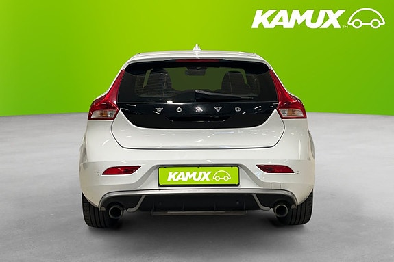 Volvo V40 5 of 19