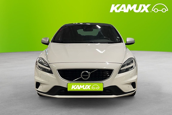 Volvo V40 6 of 19