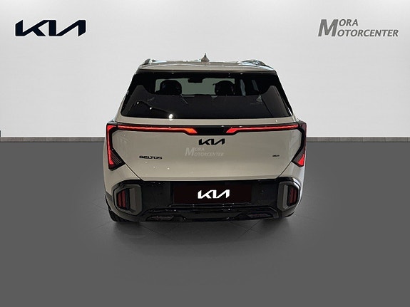 Kia Seltos 5 of 5