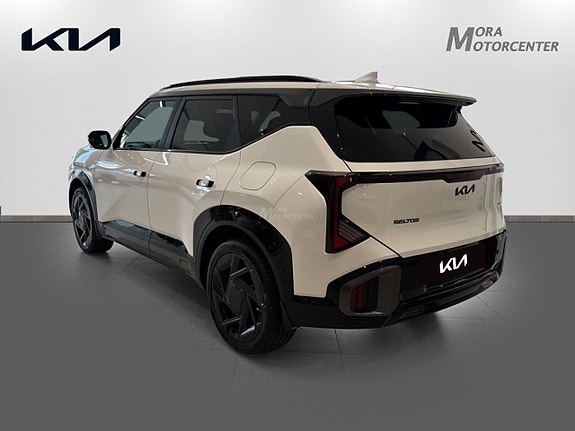 Kia Seltos 6 of 14