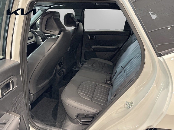 Kia Seltos 9 of 14