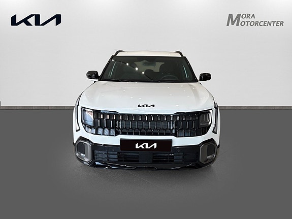 Kia Seltos 2 of 5