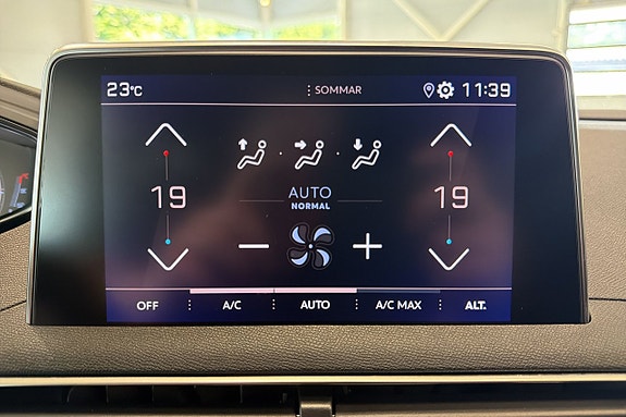 Peugeot 3008 14 of 15