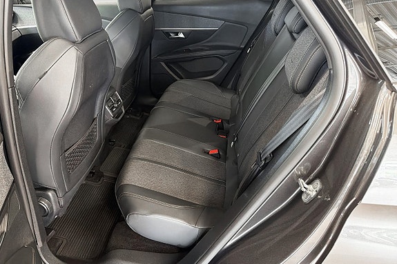 Peugeot 3008 7 of 15