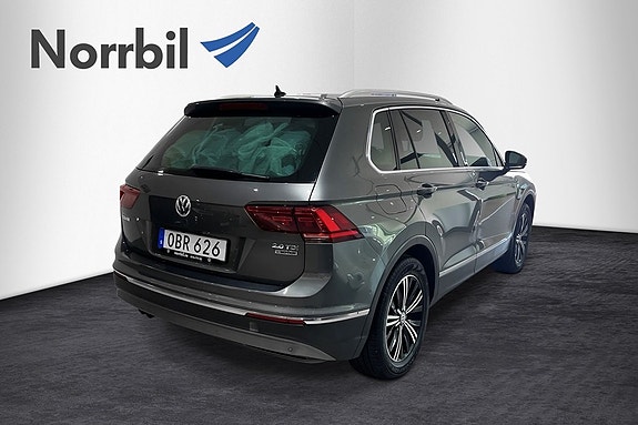 Volkswagen Tiguan 3 of 5