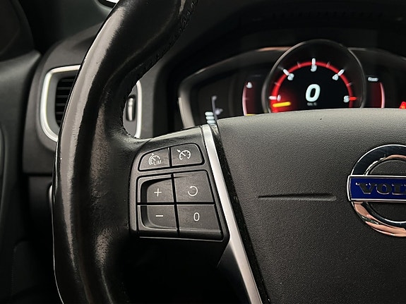 Volvo V60 Cross Country 16 of 28