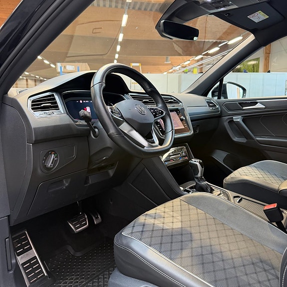 Volkswagen Tiguan Allspace 10 of 14