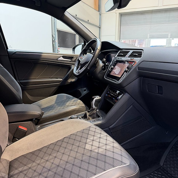 Volkswagen Tiguan Allspace 13 of 14