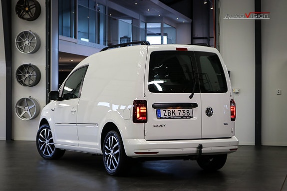 Volkswagen Caddy 2 of 5