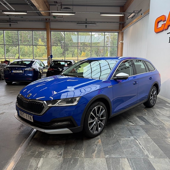Skoda Octavia Scout 5 of 12