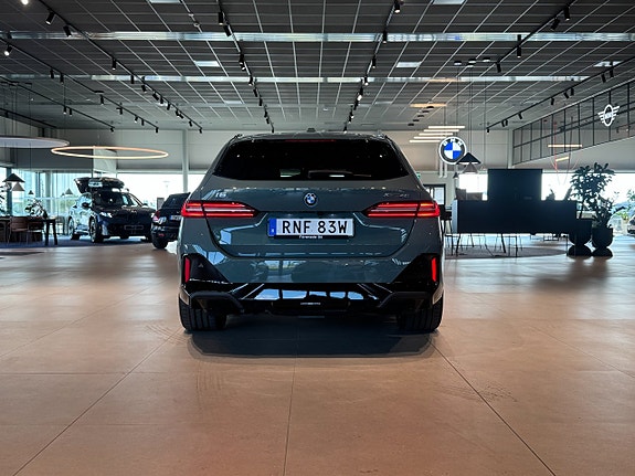 BMW i5 5 of 5
