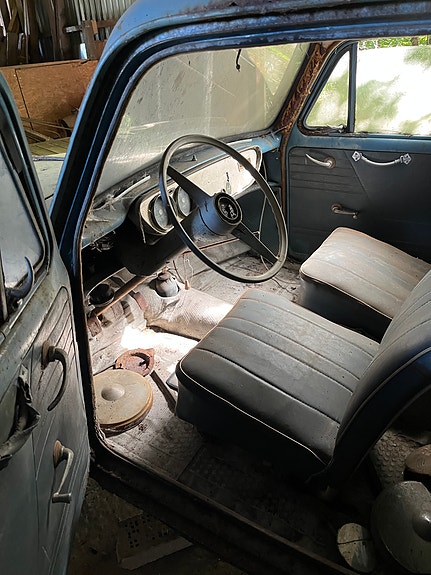 Ford Anglia 5 of 5