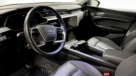 Audi Q8 e-tron 7 of 14
