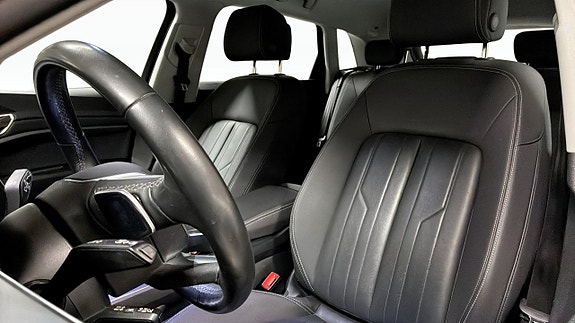Audi Q8 e-tron 8 of 14