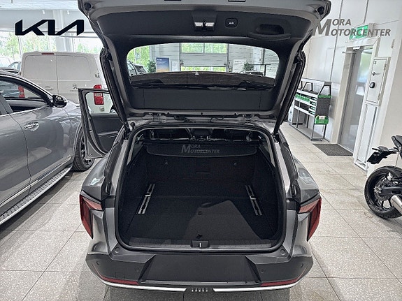 Kia K4 14 of 14