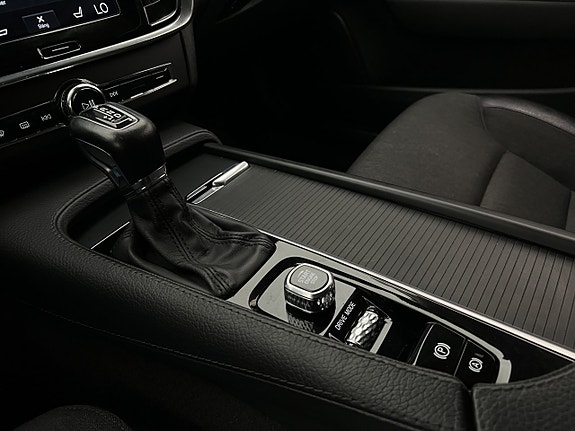 Volvo V90 Cross Country 26 of 30