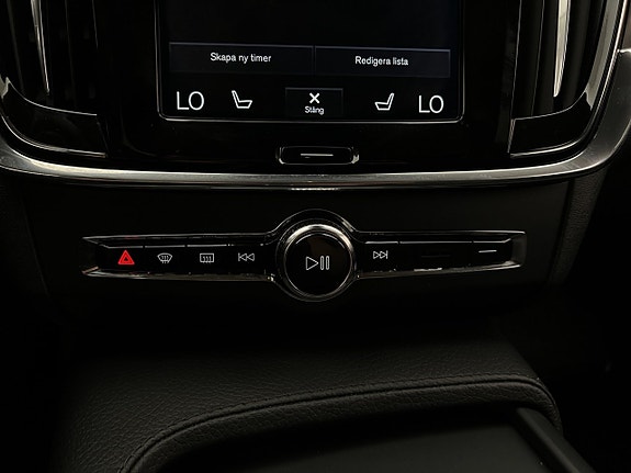 Volvo V90 Cross Country 25 of 30