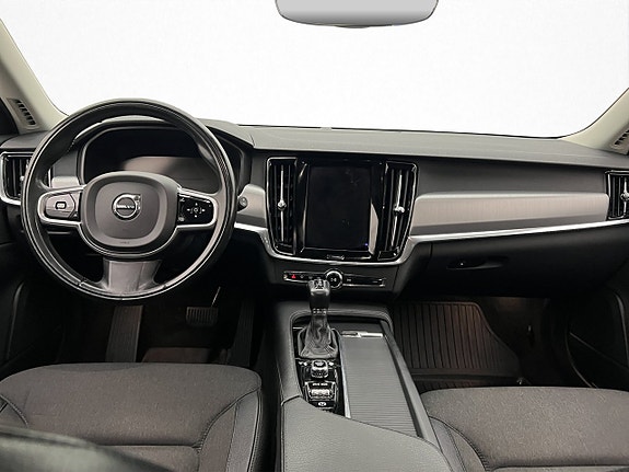 Volvo V90 Cross Country 16 of 30