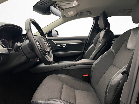 Volvo V90 Cross Country 12 of 30