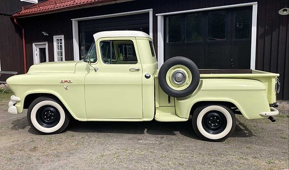 Chevrolet GMC 4 of 5
