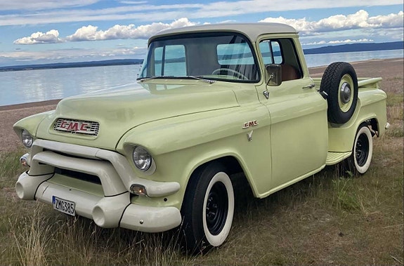 Chevrolet GMC 2 of 5