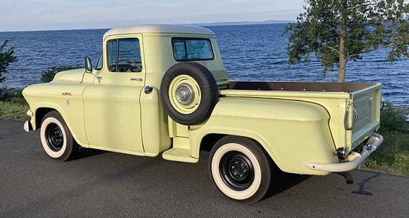 Chevrolet GMC 3 of 5