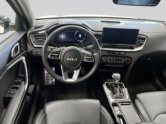 Kia XCeed 7 of 18