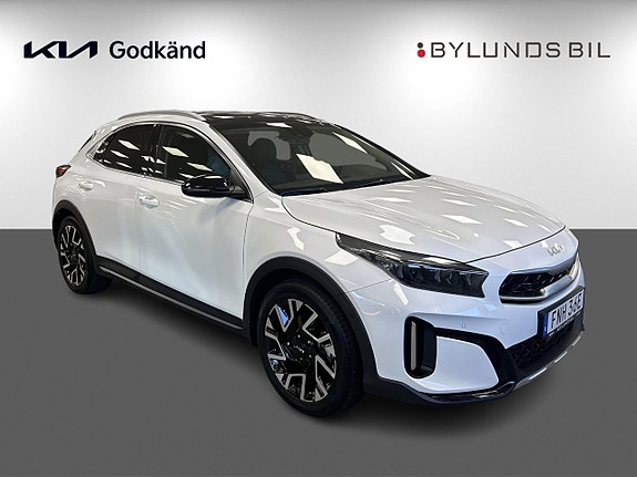 Kia XCeed 3 of 5