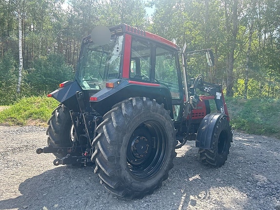 Traktor 4wd med Lastare VALMET/VALTRA 3 of 5