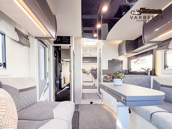 Chausson 777GA Titanium Premium *Automat Långbäddar+Taksäng 3500kg 170hk *** VI TAR INBYTEN *** Fritidslån Ränta Fr. 3,7 4 of 5