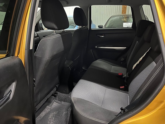 Suzuki Vitara 10 of 12