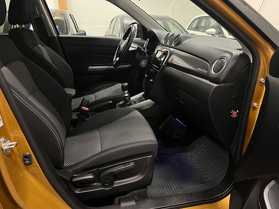 Suzuki Vitara 8 of 12