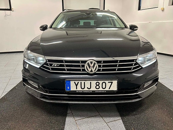 Volkswagen Passat 5 of 25