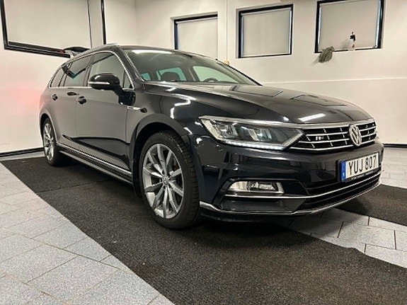Volkswagen Passat 3 of 25